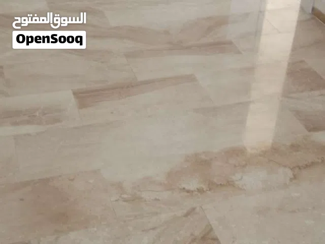 جلي البلاط والرخام والجرانيت والبازيلت