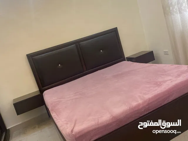 غرفة نوم للبيع بحالة جيدة جدا