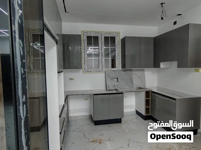 300 m2 4 Bedrooms Townhouse for Rent in Tripoli Al-Baesh