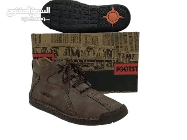 45 Sport Shoes in Red Sea