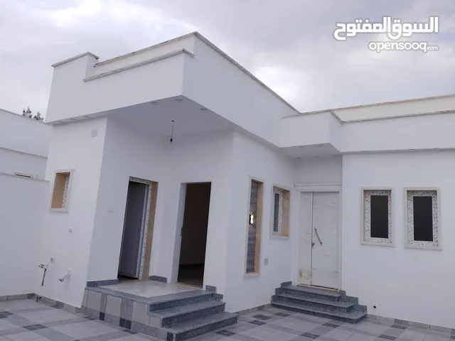 200 m2 3 Bedrooms Townhouse for Sale in Tripoli Ain Zara