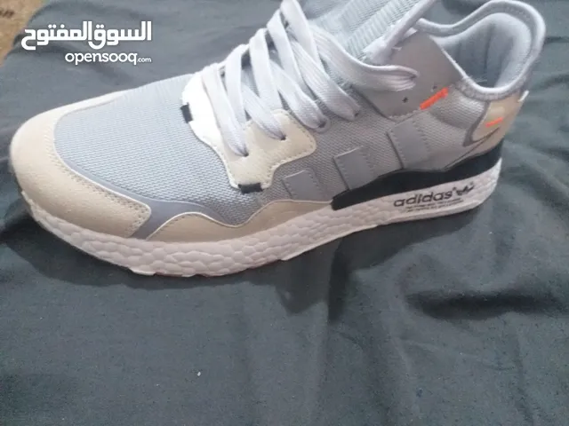 adidas vitnam مقاس 45