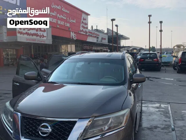 2014 Nissan Pathfinder Standard