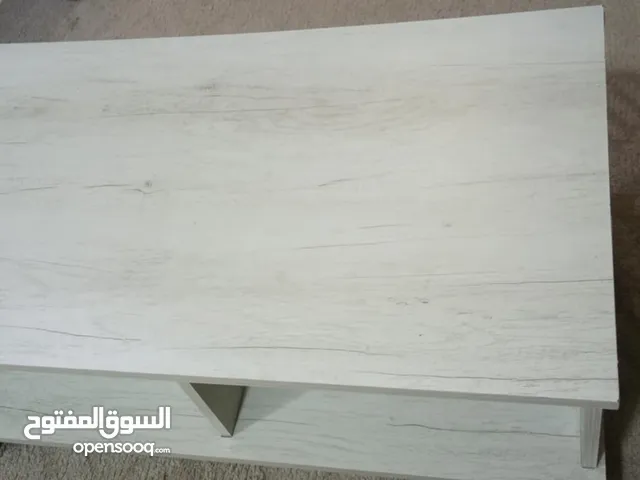 اثاث طقم طاولات للبيع جيده لم يتم استعماله كثير سبب البيع الرحيل