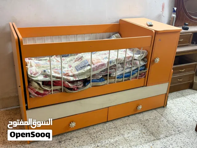 سرير اطفال