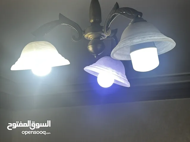 ثريات واضائه جانبيه