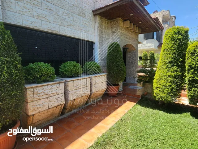 360 m2 4 Bedrooms Villa for Sale in Amman Deir Ghbar