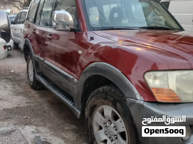 2005 ميتسوبيشي باجيرو GLS MID