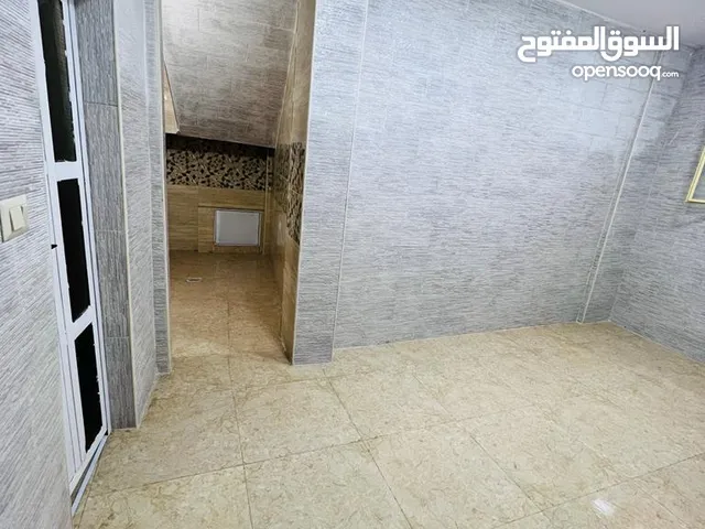 شقة طابق ارضي لليجار