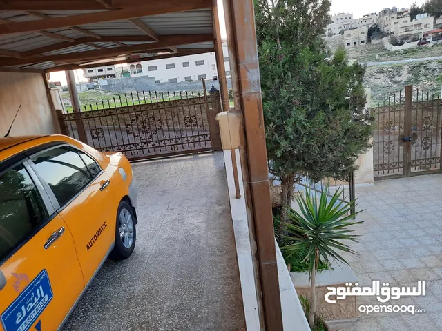 مدرب سواقة تدريب وتعليم قيادة مركبات