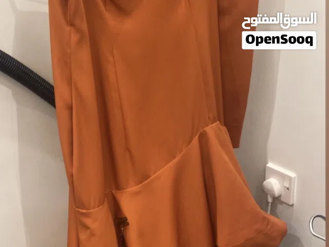 يهبل بلس مره واحد لبسته عدل جسم حق العيد او حفله صغير تهبلين تطلعين