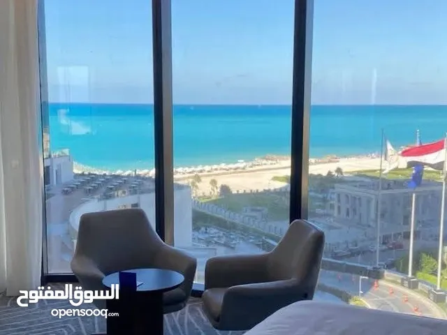 شقة فاخرة بحري على لاجون دايركت في قلب العلمين الجديدة الحي اللاتيني الساحل الشمالي