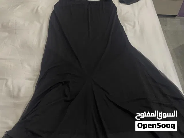 طقم نسائي أسود