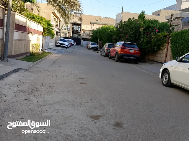 للبيع قطعة ارض في الزهور خلف مستشفى الطفل المركزي قرب ساحة اللقاء