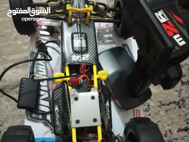 سياره سباق سرعه 75 كيلو في الساعه مع بطاريه الاصليه يد التحكم الاصليه مع الشاحن الاصلي