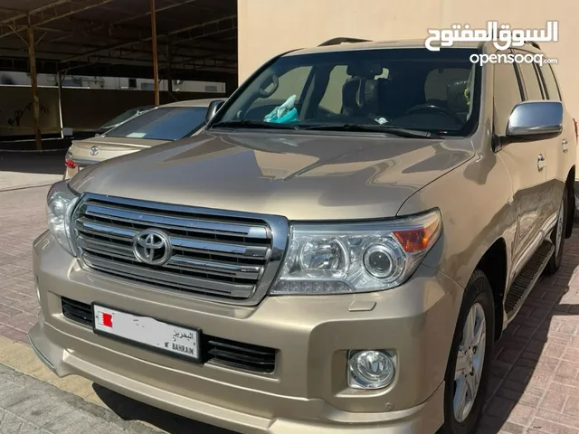 VX-R V8 للبيع لاندكروزر فل كامل موديل2009 وكالة البحرين