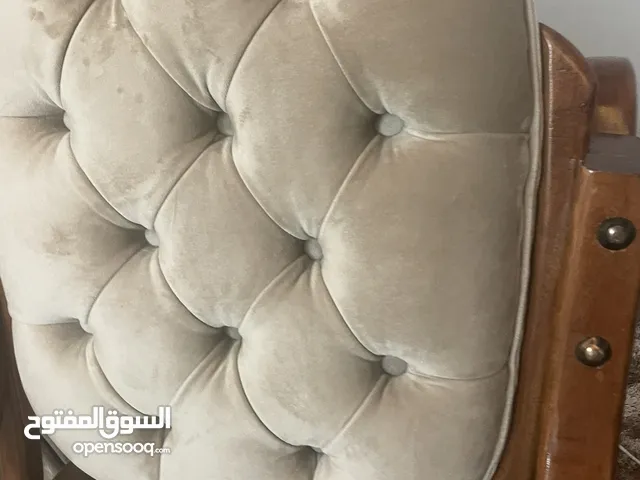 كرسي هزاز شبه جديد للبيع