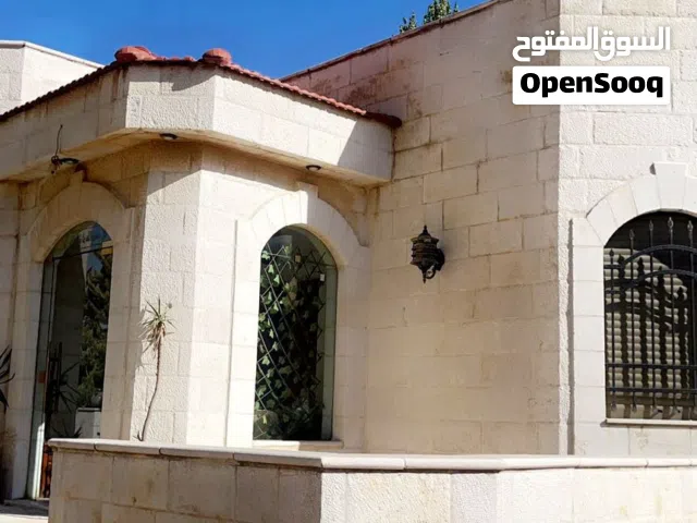 353 m2 3 Bedrooms Villa for Sale in Amman Shafa Badran