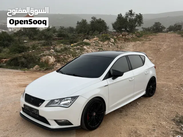 سيات ليون (أوتمااات) 2017/16 مميزة وبحالة الوكالة