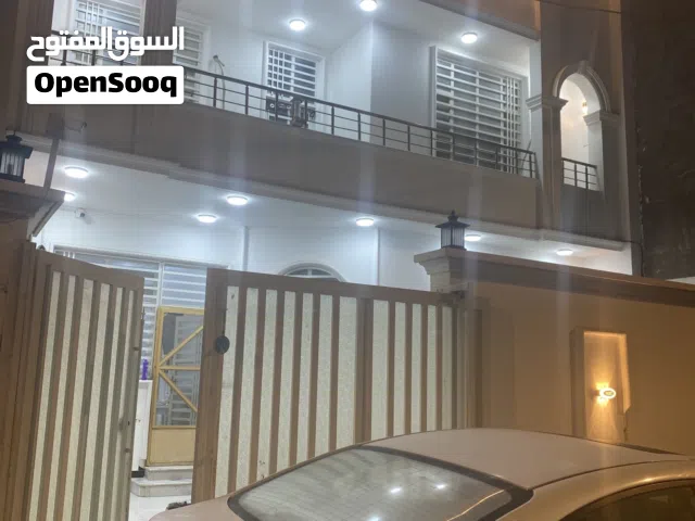 بيت للبيع مساحته 200