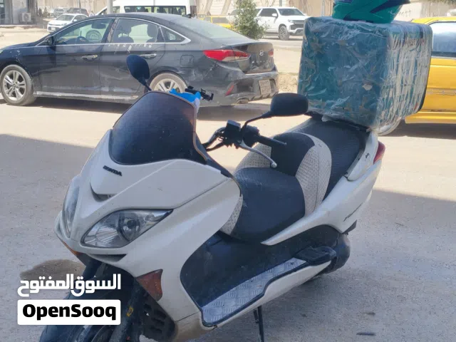 2008 هوندا Forza