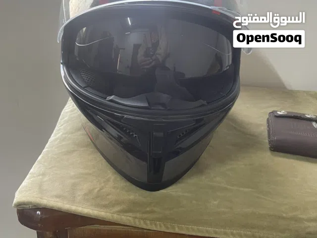 سلام عليكم شباب خوذه للبيع مستعمله يومين وردت ابيعها اقره الوصف مهم
