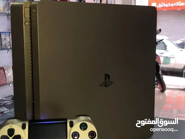 PS4gold مسعمل بحلت الجديد لون ممياز بسعر مغري