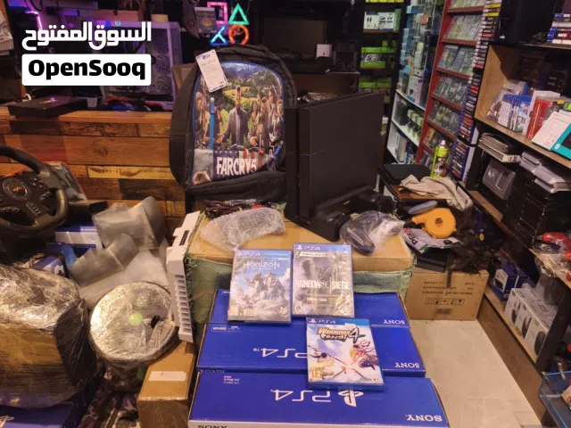 بلي4 فات مستخدم نظام 13.04 جوستك اصلي مع جوستك إضافي تجاري مع جنطة وستاند و3 اقراص ..