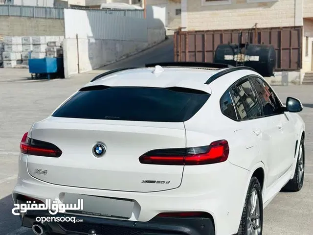 Bmwx4m 4*4 كوري