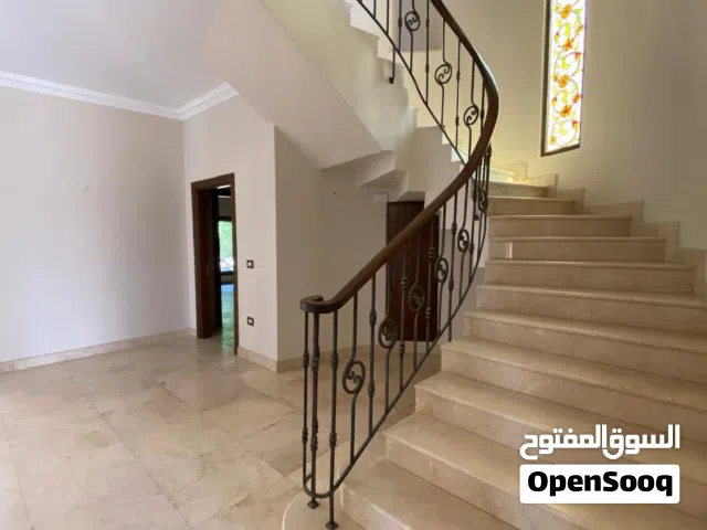 700 m2 5 Bedrooms Villa for Sale in Amman Dabouq