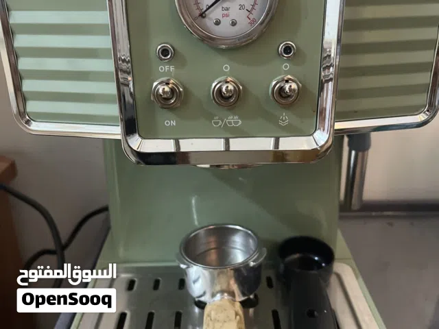 مكينة اسبرسو نظيفة