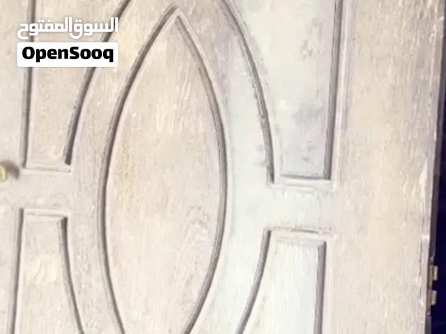 للبيع عدد 15 باب خشب نظاف مع شراشيب