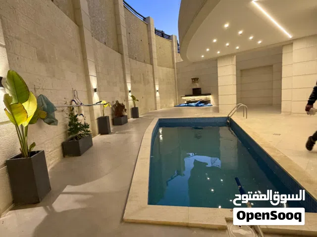 شقة دوبلكس - فاخرة - 5نوم - مسبح - موقع هادئ ومميز / عبدون