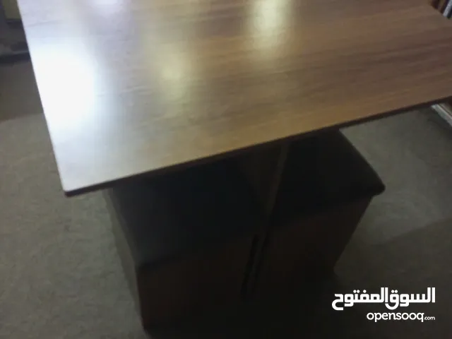 طاوله طعام