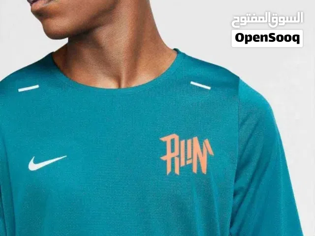 تيشيرت نايكي أصلي Nike Dri-FIT "Wild Run" للركض او الجيم للرياضة بشكل عام