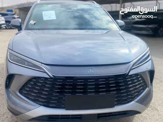 BYD سونغ L...أعلى فئة فل كامل جميع الاضافات محرك1500 يقطع 1200كيلو وبطارية تقطع 150 كيلو بالشحنة
