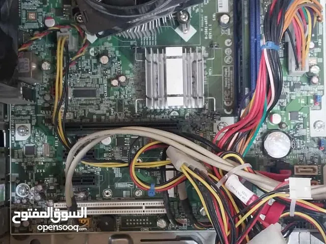 كمبيوتر العاب للبيع