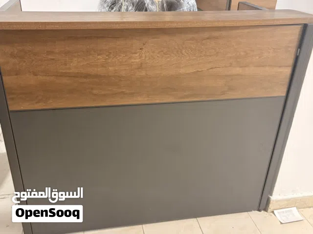 مكاتب مستعملة للبيع