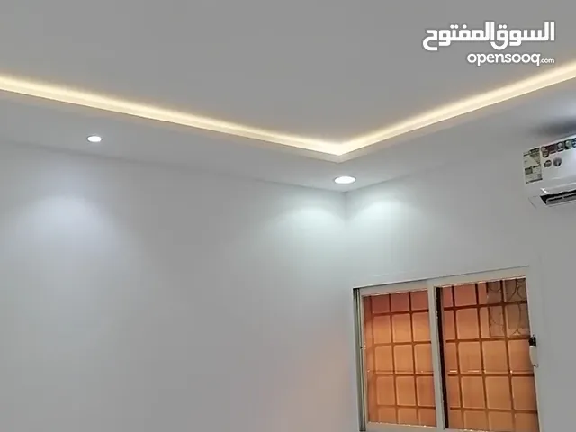 100 m2 3 Bedrooms Apartments for Rent in Al Riyadh An Nafal