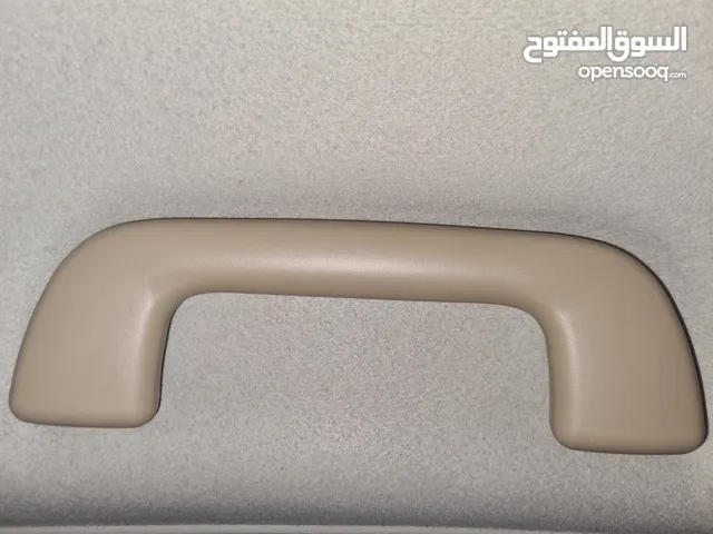 للبيع مقابض سقف كورولا 2008 و طالع