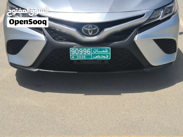 2020 تويوتا كامري SE