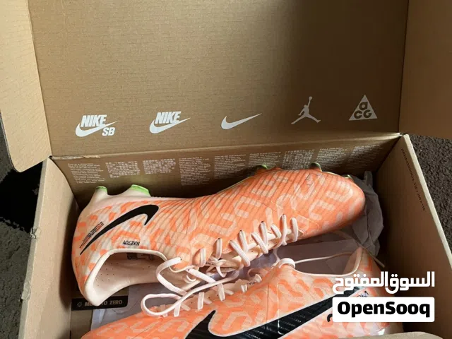 Air zoom ملبوس مره واحده