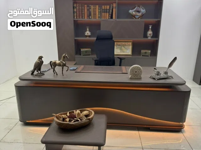 رويال2 للأثاث المكتبي والمنزلي عنوان المعرض بغداد شارع الأمين قرب شارع المتنبي موبايل