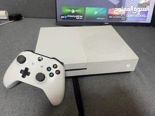 جهاز xbox one s مستعمل بحاله الجديد للبيع بسعر حرق فقط 750 للتواصل على الخاص