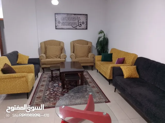 شقه مفروشة طابق اول رام الله