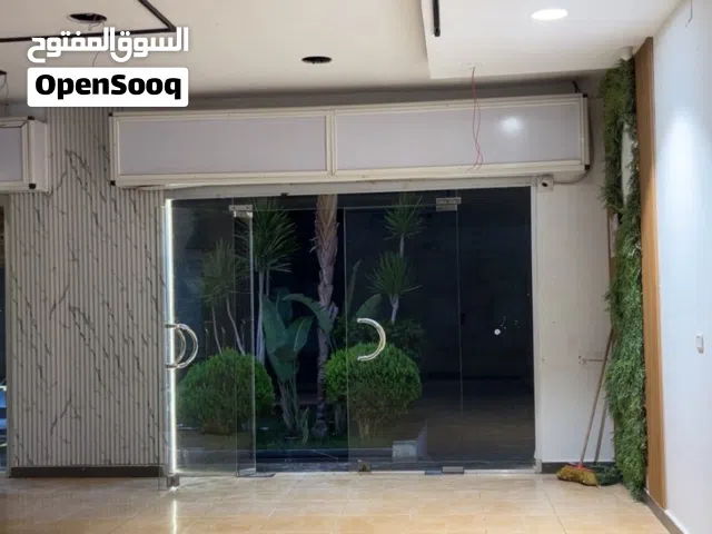 صالة زوز سرانتيات 100متر للايجار في طريق الشوك