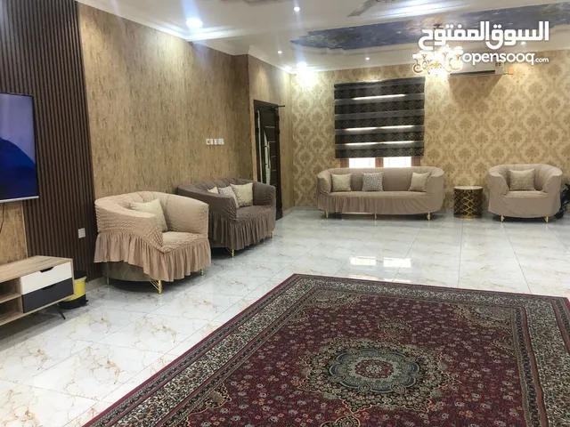 400m2 More than 6 bedrooms Townhouse for Sale in Northern Governorate Madinat Hamad