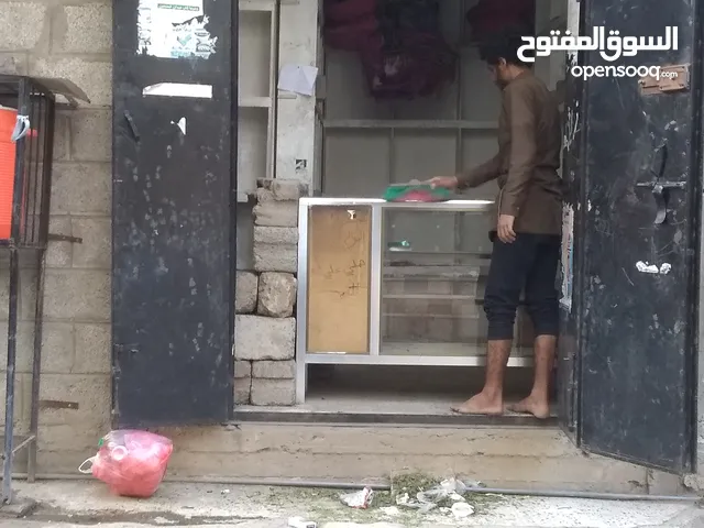محل للايجار معا التخشيبه والدولاب في المدينه السكنيه سعوان قريب سوق المدينه