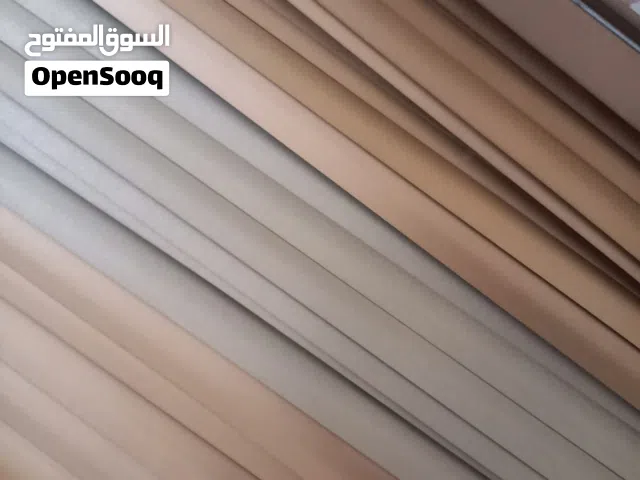 ستائر  معدن مستعمل عدد 2. ستائر مكتبيه ومناسبه لاي غرفة بلبيت