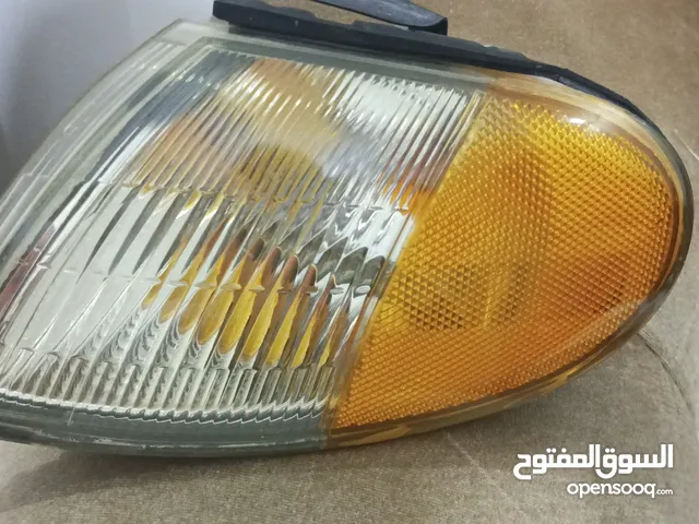 غمازات سيارة هونداي أفانتي للبيع......